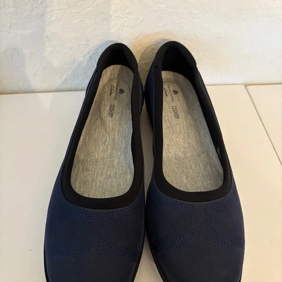 Women's navy Clarks CLOUD STEPPERS Ayla low ballet slip on flats / shoes , 9.5 - Picture 2 of 4